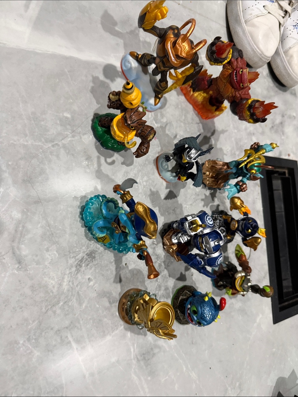 Skylanders figures activision